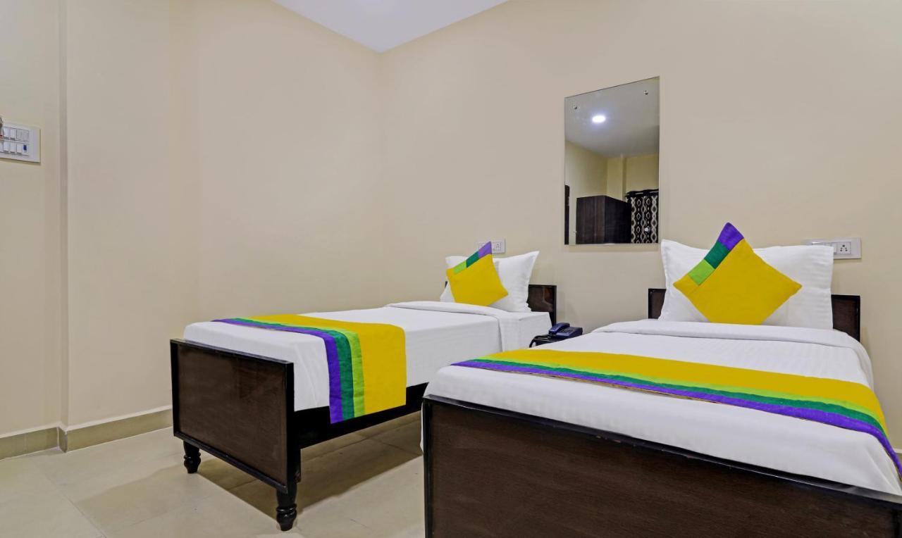 Treebo Trip Airport Pride Inn Hyderabad Exterior photo