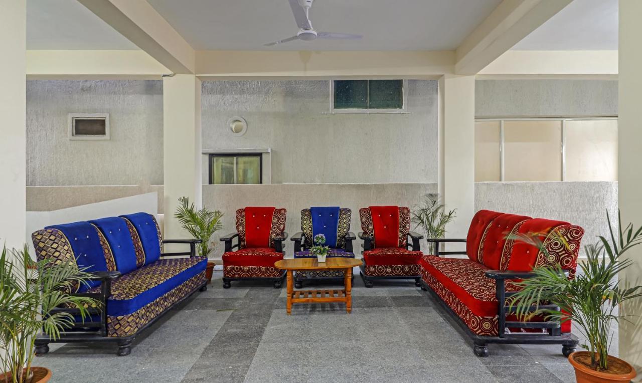 Treebo Trip Airport Pride Inn Hyderabad Exterior photo